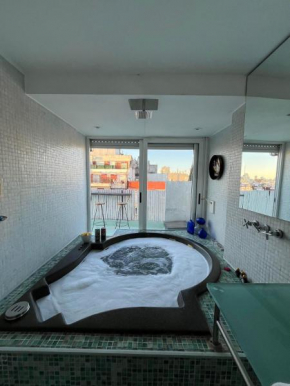 Apart Recoleta con jacuzzi y balcón con parrilla propio